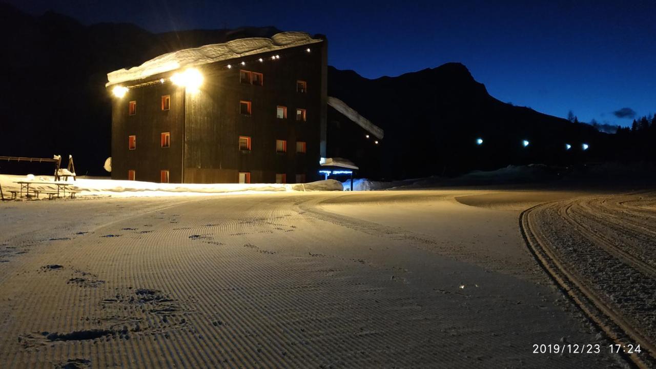 Il Covo Dello Sciatore Apartment Falcade Bagian luar foto