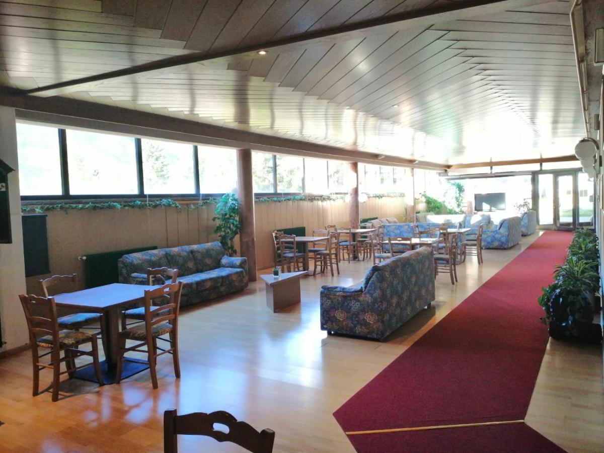 Il Covo Dello Sciatore Falcade Bagian luar foto